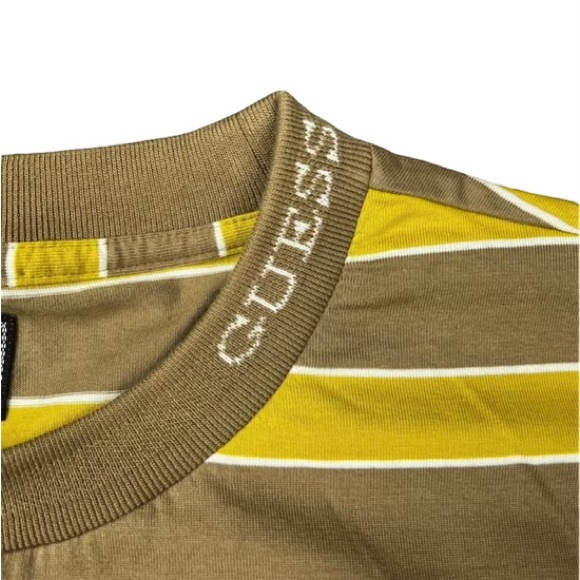 T-Shirt Guess - Picture 3 of 4